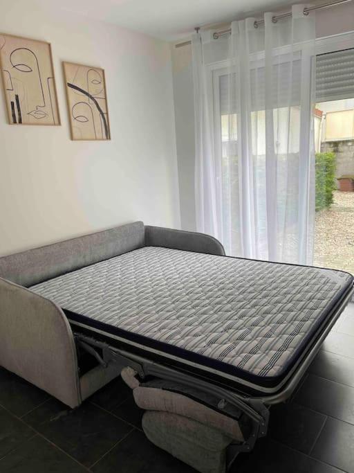 Studio Tout Confort, Au Pied De Toute Commodite, 2 Apartment Créteil Екстериор снимка